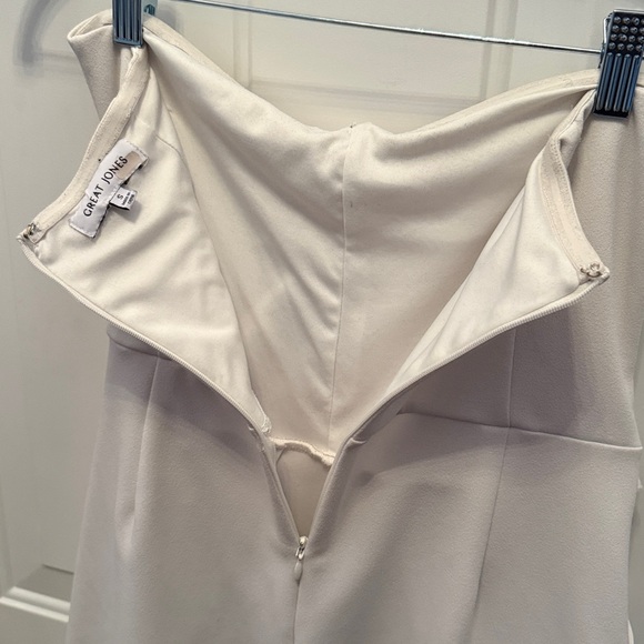 Great Jones White Crepe Strapless Romper outfit - Picture 15 of 16